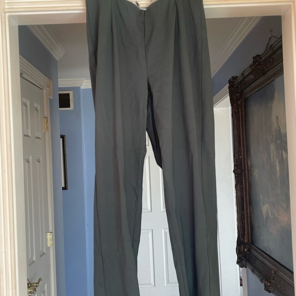 J. Jill Pants - J. Jill Evergreen Slim Leg Pants